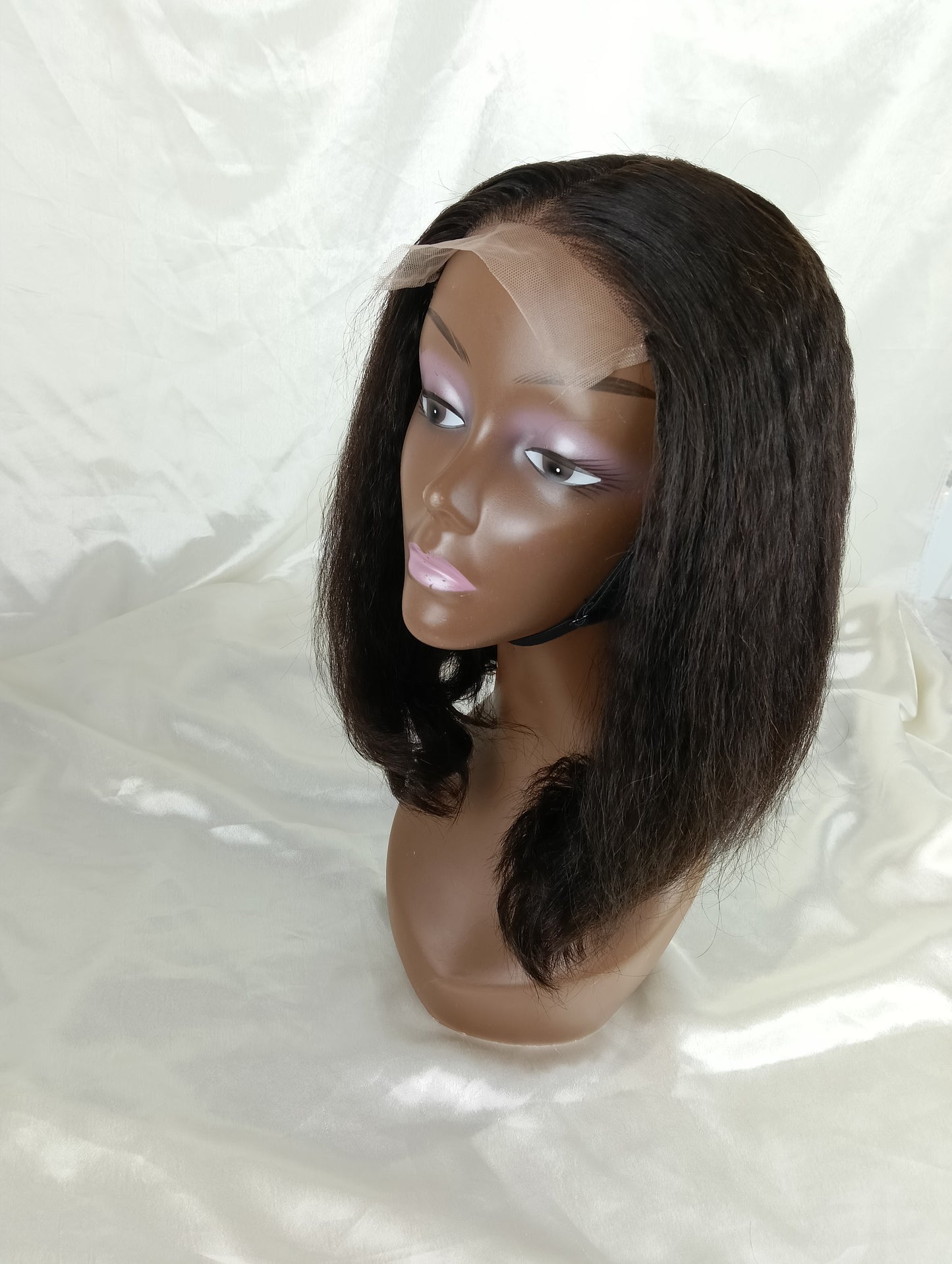Perruque Brésilienne Kinky Straight – 12 pouces – Closure 5x5
