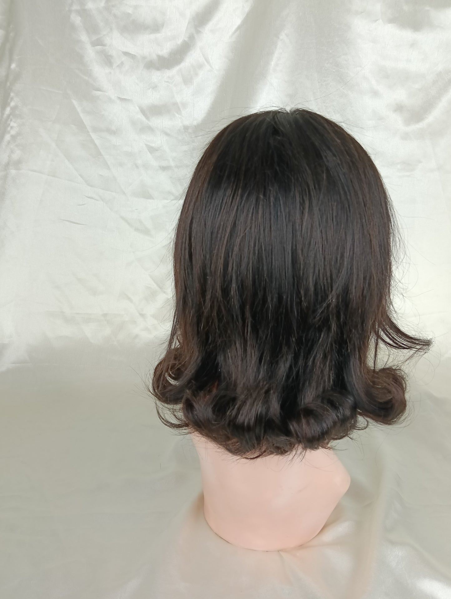 Perruque Brésilienne 10 pouces – Lace Frontal 13x4 – Couleur Noir Naturel